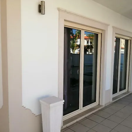 Casa Estrelinha Ferienhaus Nazaré